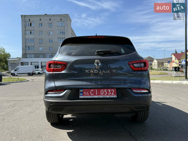 Серый Рено Kadjar, объемом двигателя 1.5 л и пробегом 184 тыс. км за 19100 $, фото 3 на Automoto.ua