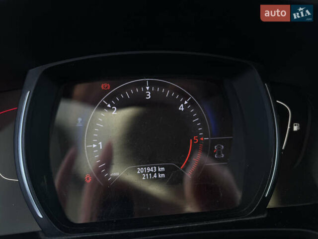 Серый Рено Kadjar, объемом двигателя 1.5 л и пробегом 202 тыс. км за 17000 $, фото 7 на Automoto.ua
