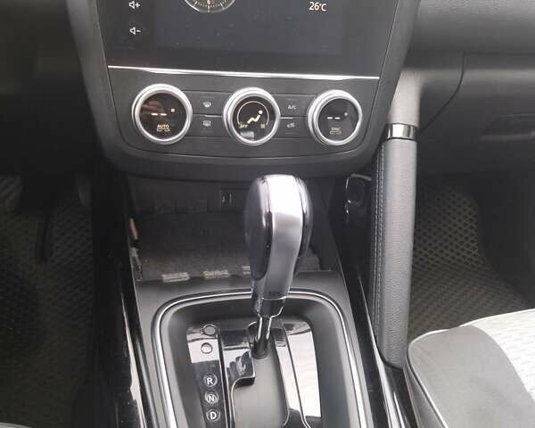 Сірий Рено Kadjar, об'ємом двигуна 1.46 л та пробігом 207 тис. км за 17700 $, фото 2 на Automoto.ua