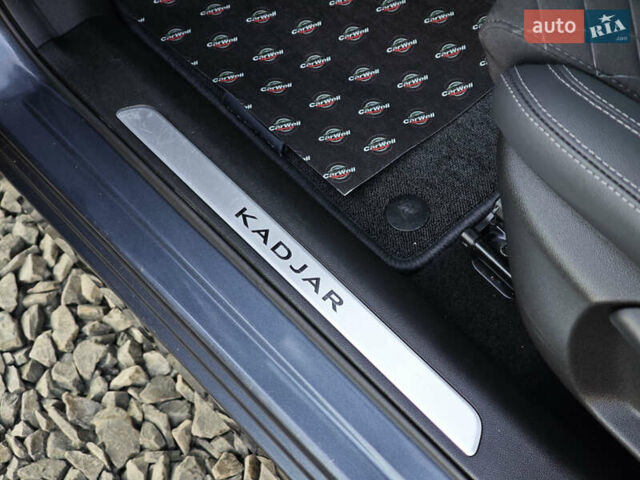 Серый Рено Kadjar, объемом двигателя 1.5 л и пробегом 153 тыс. км за 20499 $, фото 20 на Automoto.ua