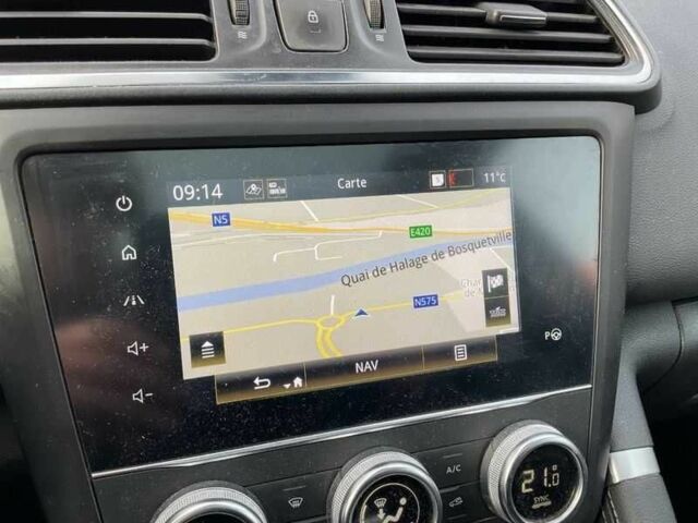 Серый Рено Kadjar, объемом двигателя 0 л и пробегом 145 тыс. км за 18900 $, фото 6 на Automoto.ua