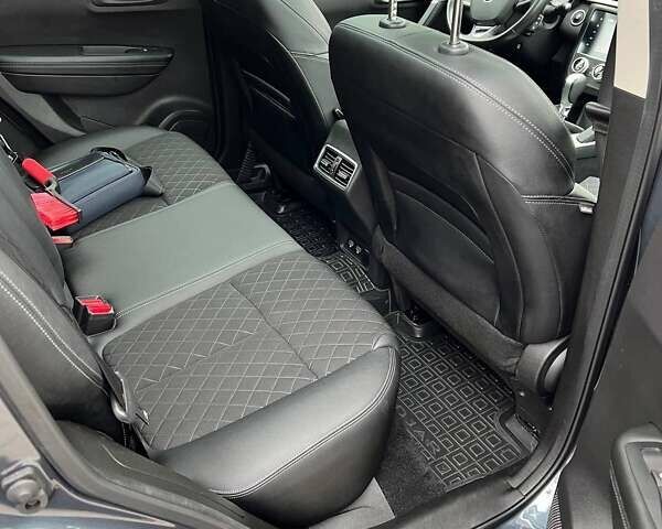 Сірий Рено Kadjar, об'ємом двигуна 1.5 л та пробігом 146 тис. км за 20300 $, фото 21 на Automoto.ua