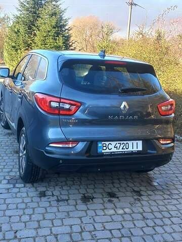 Серый Рено Kadjar, объемом двигателя 1.46 л и пробегом 145 тыс. км за 20000 $, фото 4 на Automoto.ua