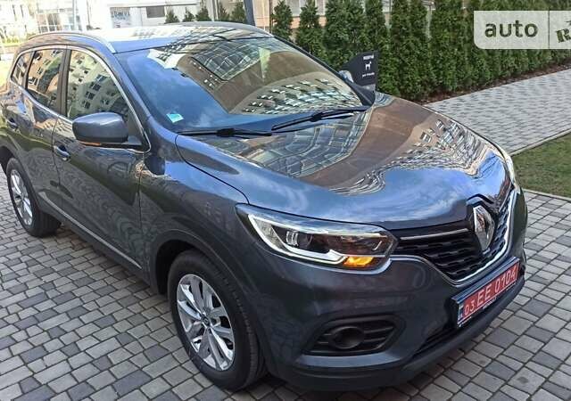 Серый Рено Kadjar, объемом двигателя 1.5 л и пробегом 129 тыс. км за 19700 $, фото 11 на Automoto.ua