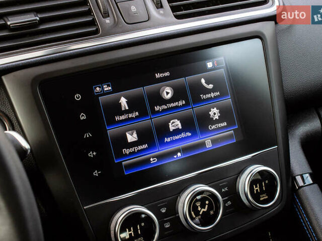 Серый Рено Kadjar, объемом двигателя 0 л и пробегом 77 тыс. км за 15900 $, фото 51 на Automoto.ua