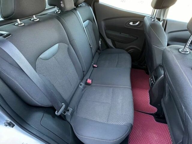 Серый Рено Kadjar, объемом двигателя 1.5 л и пробегом 167 тыс. км за 18500 $, фото 7 на Automoto.ua