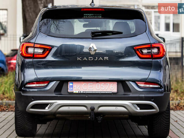 Серый Рено Kadjar, объемом двигателя 0 л и пробегом 77 тыс. км за 15900 $, фото 17 на Automoto.ua