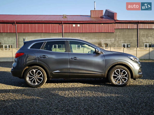 Серый Рено Kadjar, объемом двигателя 1.5 л и пробегом 153 тыс. км за 20999 $, фото 7 на Automoto.ua