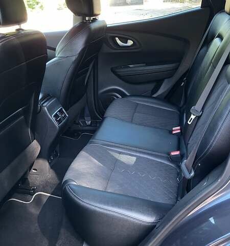 Серый Рено Kadjar, объемом двигателя 1.7 л и пробегом 171 тыс. км за 19900 $, фото 31 на Automoto.ua