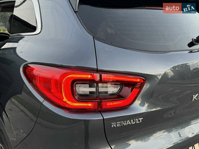Серый Рено Kadjar, объемом двигателя 1.5 л и пробегом 88 тыс. км за 21800 $, фото 15 на Automoto.ua