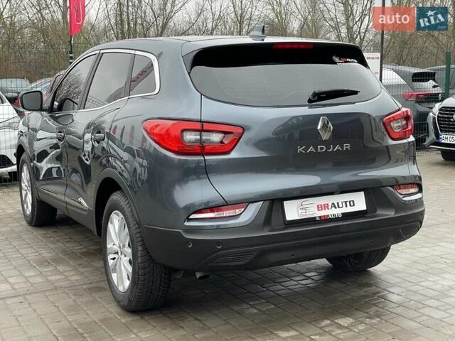 Серый Рено Kadjar, объемом двигателя 1.5 л и пробегом 147 тыс. км за 19999 $, фото 17 на Automoto.ua