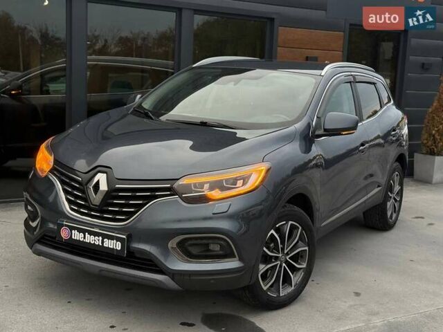 Серый Рено Kadjar, объемом двигателя 1.46 л и пробегом 362 тыс. км за 13900 $, фото 2 на Automoto.ua
