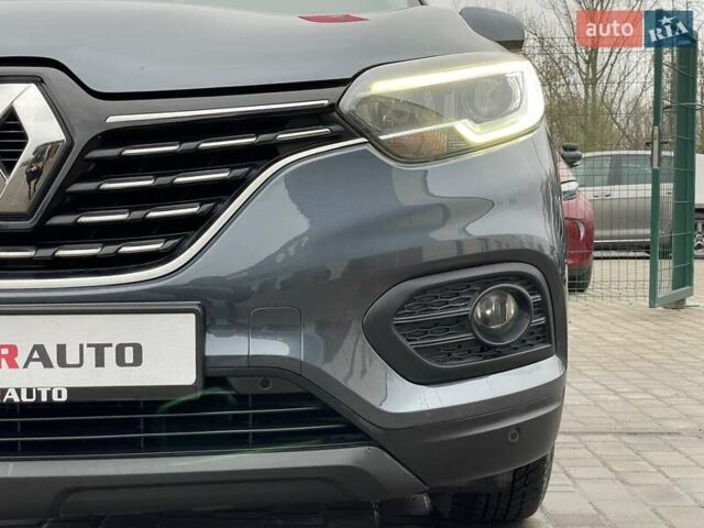 Серый Рено Kadjar, объемом двигателя 1.5 л и пробегом 147 тыс. км за 19999 $, фото 6 на Automoto.ua