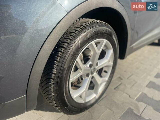 Серый Рено Kadjar, объемом двигателя 1.3 л и пробегом 77 тыс. км за 15800 $, фото 6 на Automoto.ua