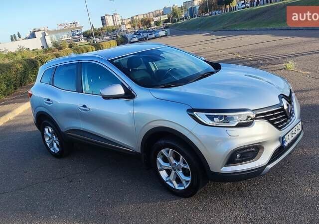 Сірий Рено Kadjar, об'ємом двигуна 1.46 л та пробігом 74 тис. км за 20900 $, фото 6 на Automoto.ua