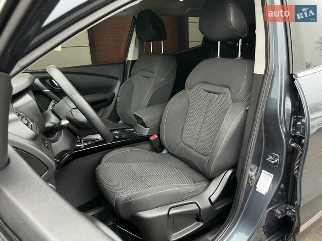 Серый Рено Kadjar, объемом двигателя 1.5 л и пробегом 147 тыс. км за 19999 $, фото 26 на Automoto.ua