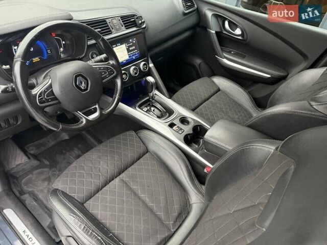 Серый Рено Kadjar, объемом двигателя 1.46 л и пробегом 362 тыс. км за 13900 $, фото 21 на Automoto.ua