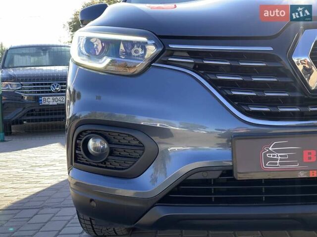 Сірий Рено Kadjar, об'ємом двигуна 1.5 л та пробігом 157 тис. км за 19999 $, фото 5 на Automoto.ua