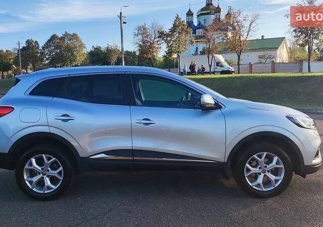 Сірий Рено Kadjar, об'ємом двигуна 1.46 л та пробігом 74 тис. км за 20900 $, фото 5 на Automoto.ua
