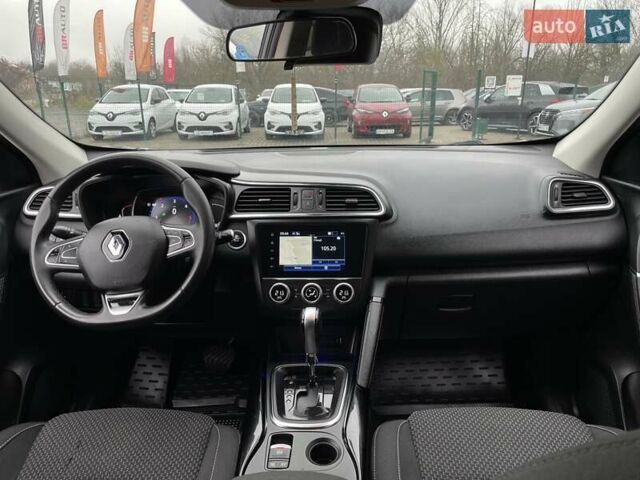 Серый Рено Kadjar, объемом двигателя 1.5 л и пробегом 147 тыс. км за 19999 $, фото 38 на Automoto.ua