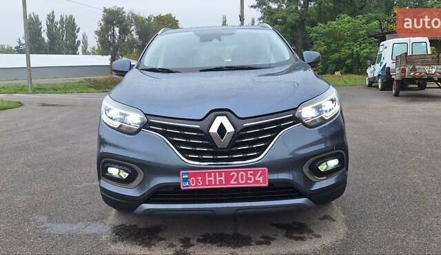 Серый Рено Kadjar, объемом двигателя 1.5 л и пробегом 139 тыс. км за 18950 $, фото 46 на Automoto.ua