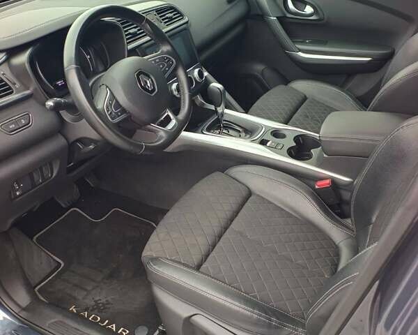 Сірий Рено Kadjar, об'ємом двигуна 1.5 л та пробігом 128 тис. км за 21250 $, фото 4 на Automoto.ua