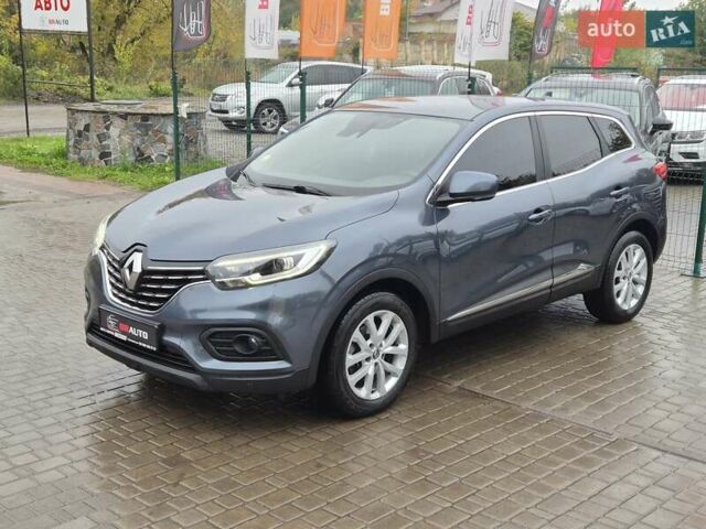 Серый Рено Kadjar, объемом двигателя 1.5 л и пробегом 165 тыс. км за 20755 $, фото 1 на Automoto.ua