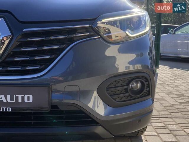Сірий Рено Kadjar, об'ємом двигуна 1.5 л та пробігом 157 тис. км за 19999 $, фото 6 на Automoto.ua