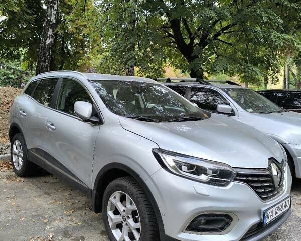 Серый Рено Kadjar, объемом двигателя 1.46 л и пробегом 74 тыс. км за 19500 $, фото 1 на Automoto.ua