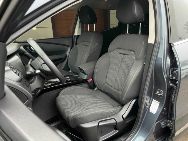 Серый Рено Kadjar, объемом двигателя 0 л и пробегом 147 тыс. км за 19999 $, фото 12 на Automoto.ua