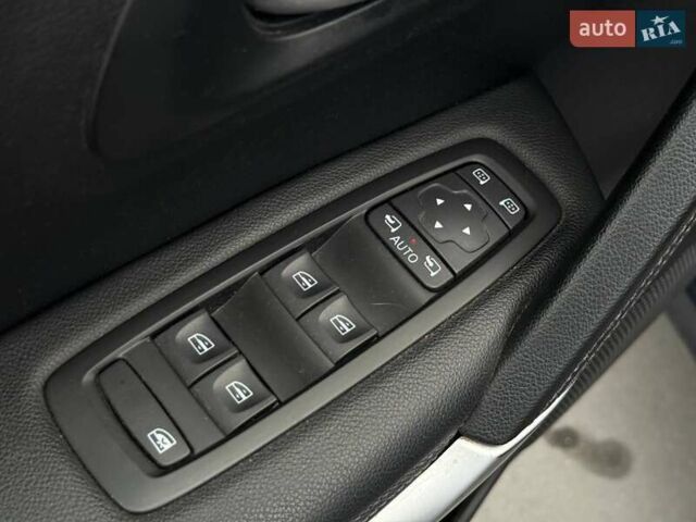 Серый Рено Kadjar, объемом двигателя 1.46 л и пробегом 362 тыс. км за 13900 $, фото 18 на Automoto.ua