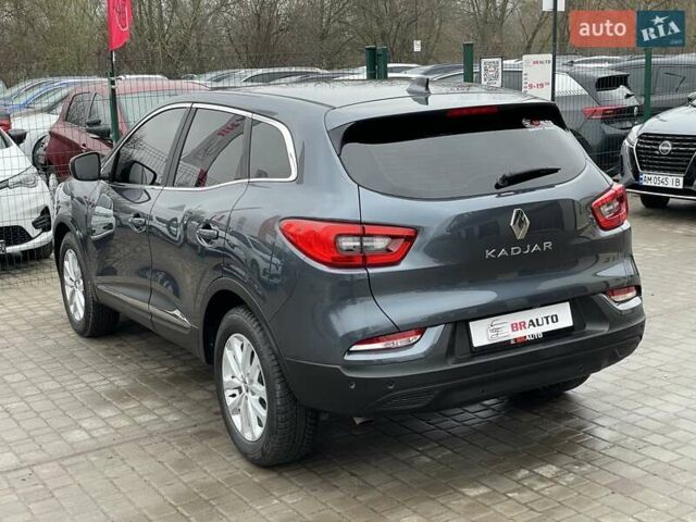 Серый Рено Kadjar, объемом двигателя 1.5 л и пробегом 147 тыс. км за 19999 $, фото 19 на Automoto.ua