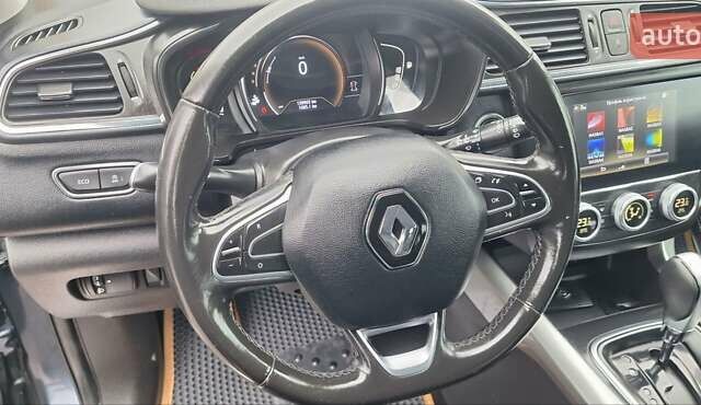 Серый Рено Kadjar, объемом двигателя 1.5 л и пробегом 139 тыс. км за 18950 $, фото 88 на Automoto.ua