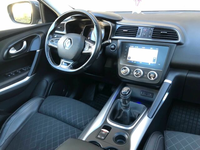 Серый Рено Kadjar, объемом двигателя 1.7 л и пробегом 46 тыс. км за 12900 $, фото 11 на Automoto.ua