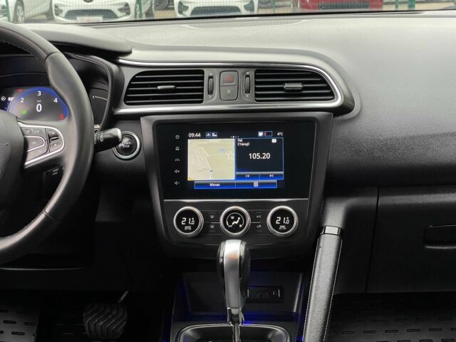 Серый Рено Kadjar, объемом двигателя 0 л и пробегом 147 тыс. км за 19999 $, фото 17 на Automoto.ua