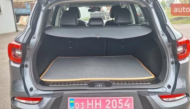 Серый Рено Kadjar, объемом двигателя 1.5 л и пробегом 139 тыс. км за 18950 $, фото 21 на Automoto.ua