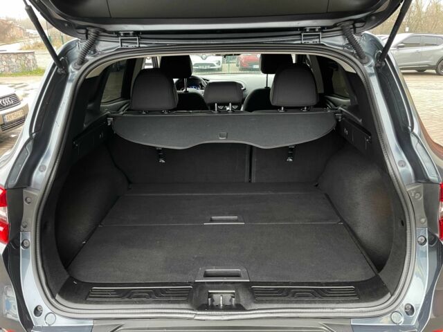 Серый Рено Kadjar, объемом двигателя 0 л и пробегом 147 тыс. км за 19999 $, фото 15 на Automoto.ua