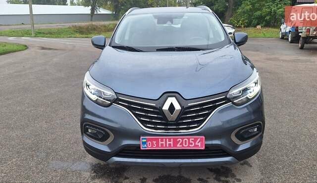Серый Рено Kadjar, объемом двигателя 1.5 л и пробегом 139 тыс. км за 18950 $, фото 39 на Automoto.ua