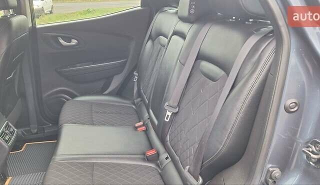 Серый Рено Kadjar, объемом двигателя 1.5 л и пробегом 139 тыс. км за 18950 $, фото 73 на Automoto.ua