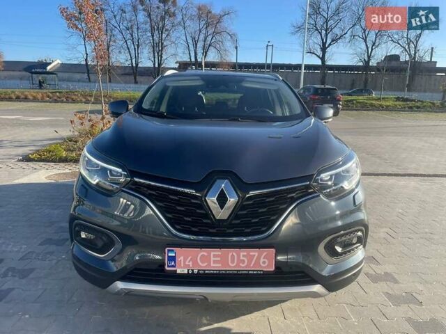 Серый Рено Kadjar, объемом двигателя 1.3 л и пробегом 77 тыс. км за 15800 $, фото 4 на Automoto.ua