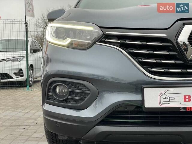 Серый Рено Kadjar, объемом двигателя 1.5 л и пробегом 147 тыс. км за 19999 $, фото 5 на Automoto.ua