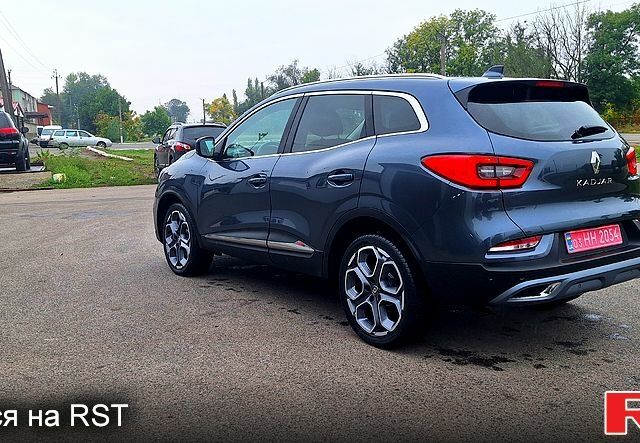 Серый Рено Kadjar, объемом двигателя 1.5 л и пробегом 139 тыс. км за 18950 $, фото 4 на Automoto.ua
