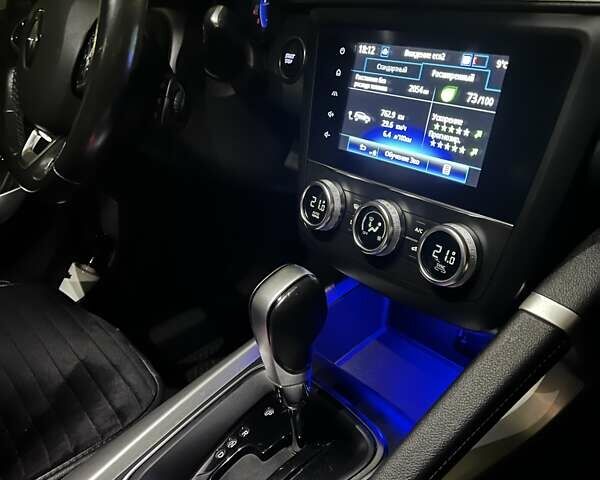 Серый Рено Kadjar, объемом двигателя 1.46 л и пробегом 102 тыс. км за 21600 $, фото 5 на Automoto.ua