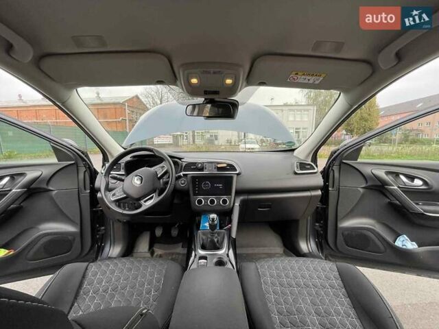 Серый Рено Kadjar, объемом двигателя 1.46 л и пробегом 39 тыс. км за 22200 $, фото 10 на Automoto.ua
