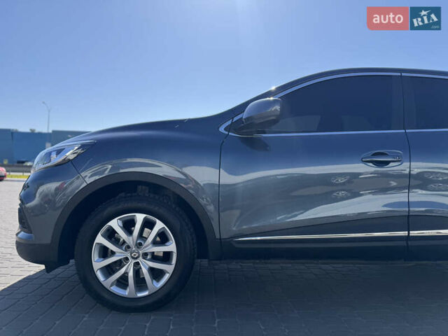 Сірий Рено Kadjar, об'ємом двигуна 1.5 л та пробігом 129 тис. км за 19800 $, фото 10 на Automoto.ua