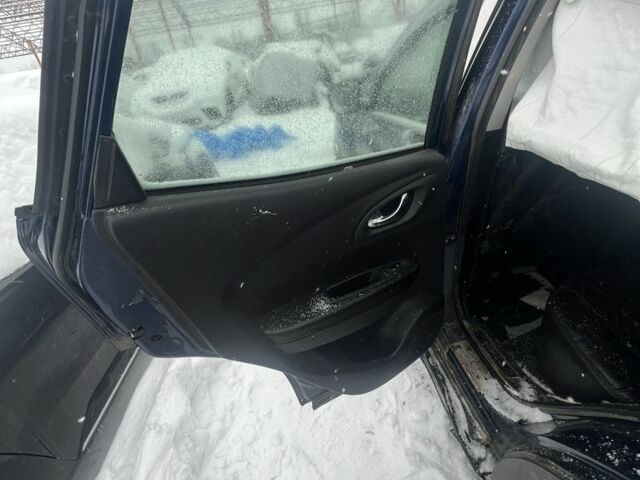 Синий Рено Kadjar, объемом двигателя 1.5 л и пробегом 248 тыс. км за 1467 $, фото 3 на Automoto.ua