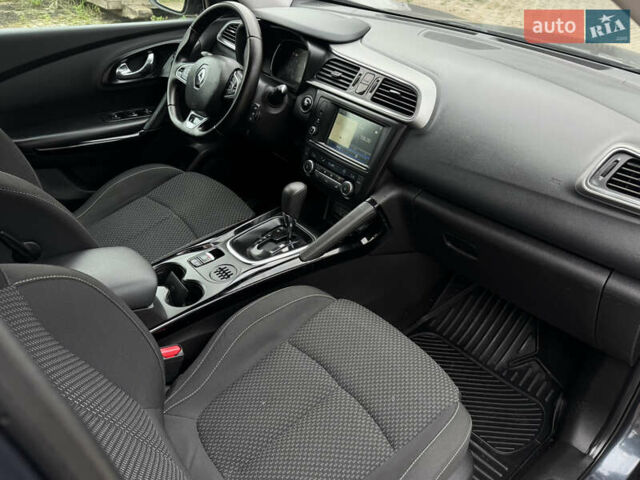 Синий Рено Kadjar, объемом двигателя 1.5 л и пробегом 215 тыс. км за 13750 $, фото 39 на Automoto.ua