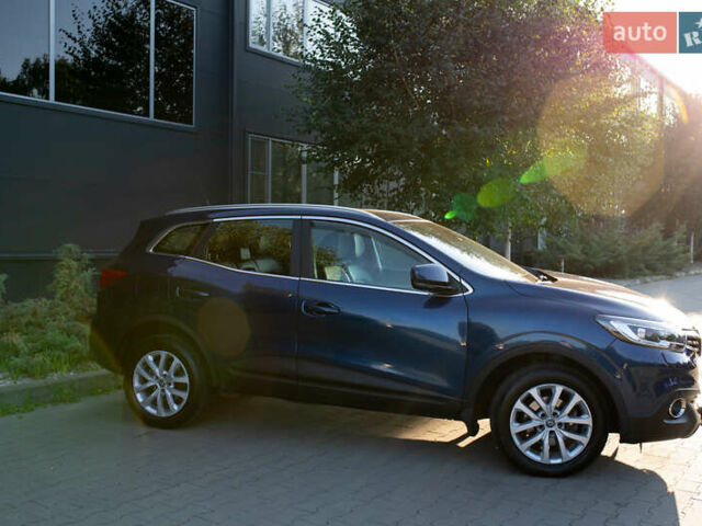 Синий Рено Kadjar, объемом двигателя 1.46 л и пробегом 86 тыс. км за 18600 $, фото 2 на Automoto.ua