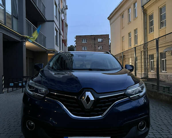 Синий Рено Kadjar, объемом двигателя 1.6 л и пробегом 228 тыс. км за 14900 $, фото 2 на Automoto.ua