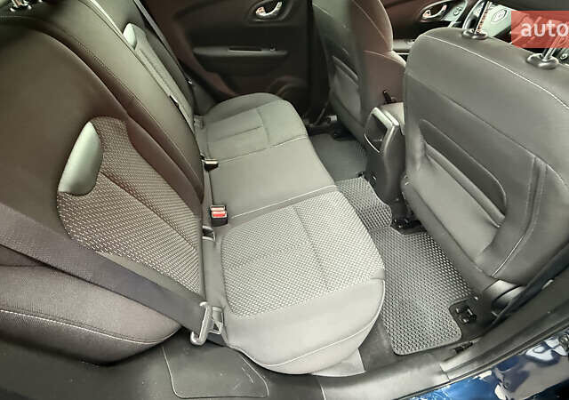 Синий Рено Kadjar, объемом двигателя 1.46 л и пробегом 262 тыс. км за 13300 $, фото 50 на Automoto.ua